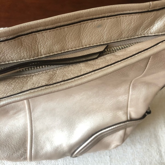 Coach leather purse - Picture 5 of 8